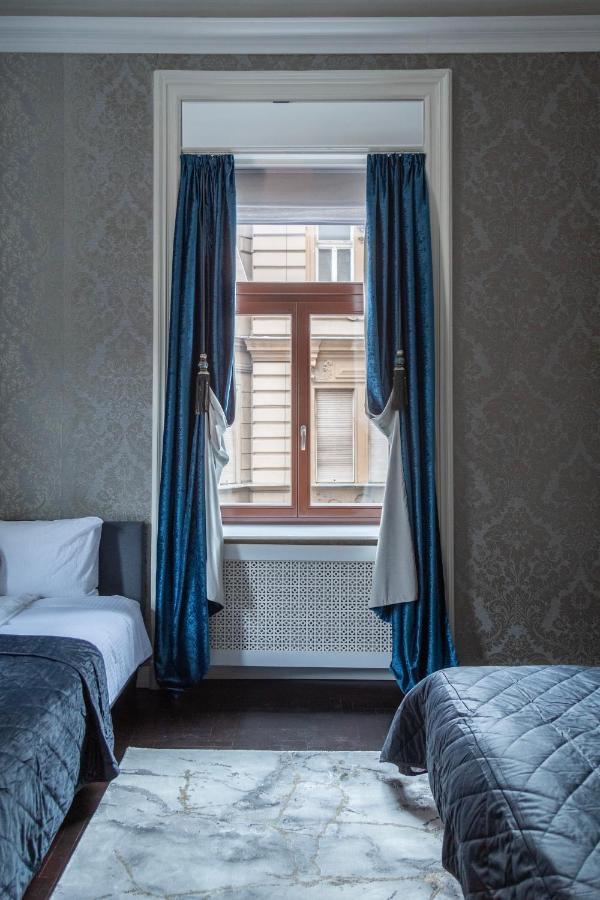 Apartamento Luxury With Balcony Next To The New York Cafe