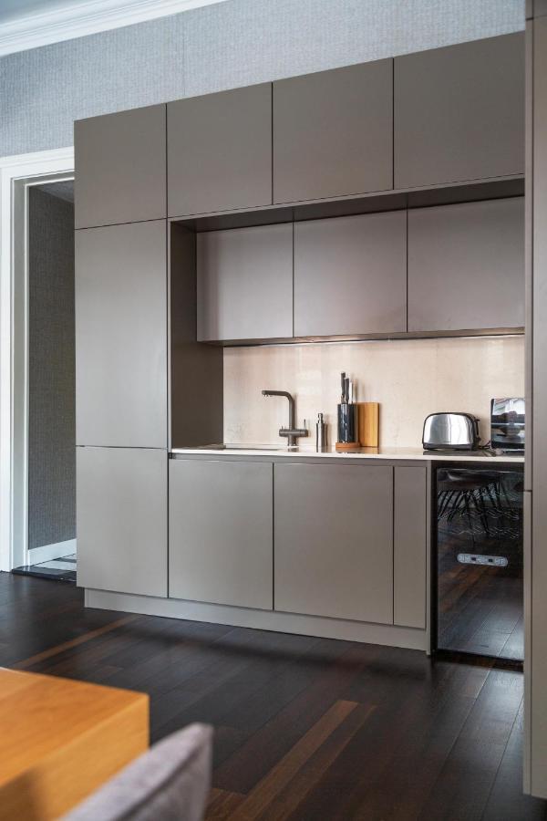Apartamento Luxury With Balcony Next To The New York Cafe *